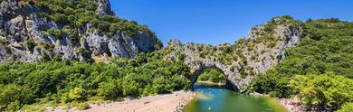 Vacances en Ardèche 2024 : Offres de Séjours